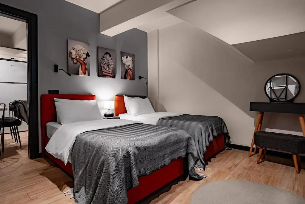 Appartamento Spacious And Stylish 3Br W Private Garden Provincia di Provincia di Istanbul