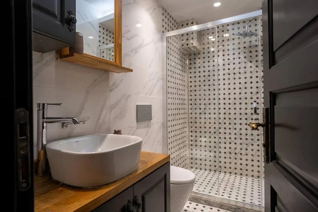 Apartment Spacious And Stylish 3Br W Private Garden Istanbul